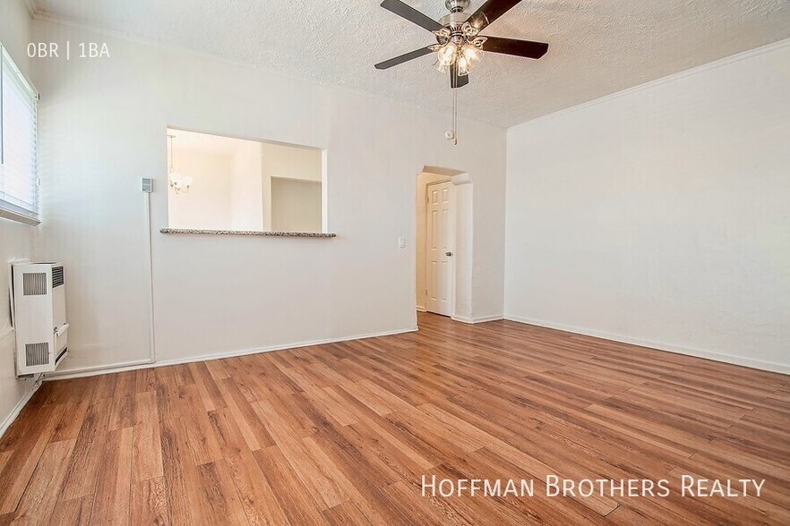 Building Photo - 921 S Bonnie Brae St