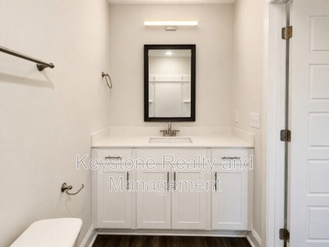 Building Photo - 1201 Woodland Vly Ln