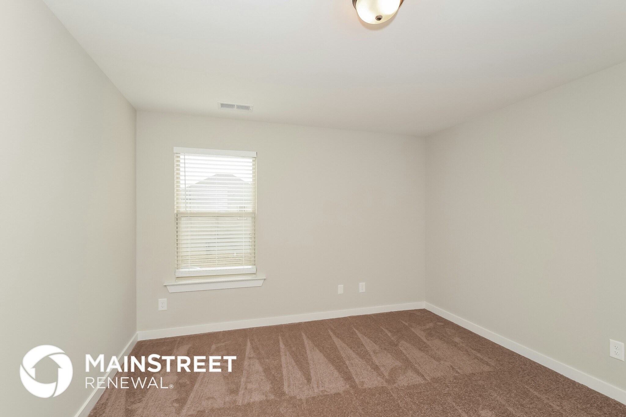 Building Photo - 158 King Richards Way