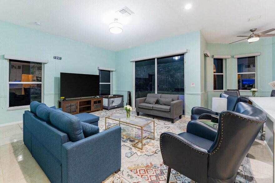 Building Photo - 12855 87th St N