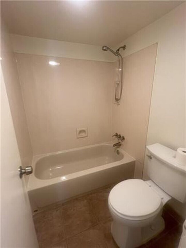 Building Photo - 3320 N Arnoult Rd