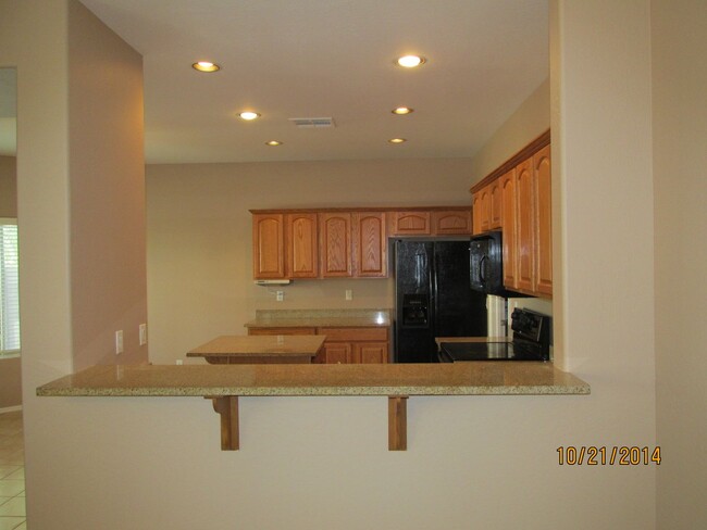 Building Photo - Spacious 4 Bedroom home in Johnson Ranch