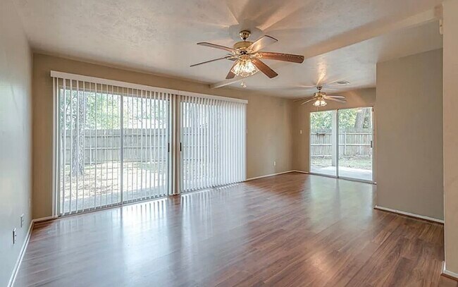 Building Photo - 1202 E Red Cedar Cir
