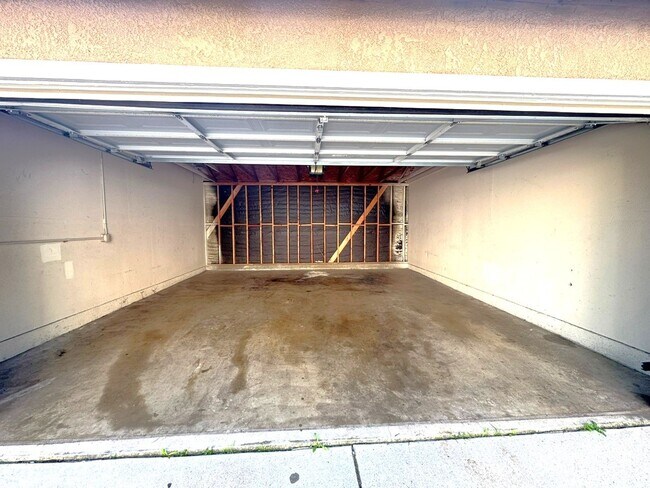 Building Photo - 2 Bedroom, 2 Bath Upstairs Condo with Private Balcony & 2-Car Garage, Gated Community, Water/Tras...