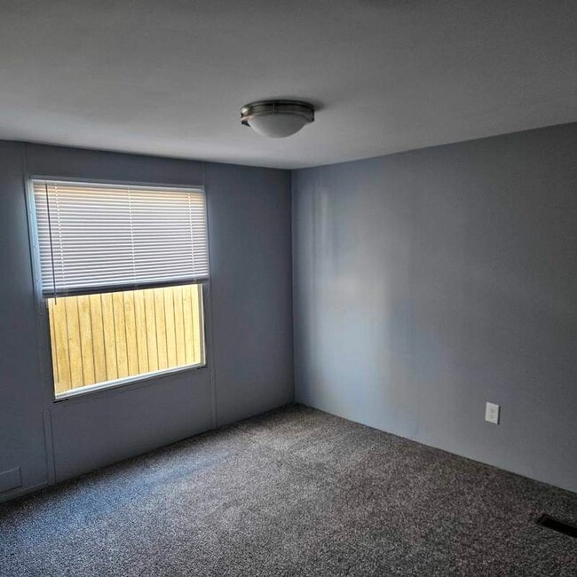 Building Photo - 5722 Blissfield Ct