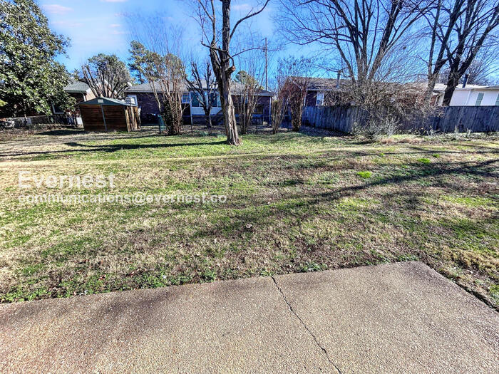 Building Photo - 5812 Brentwood Trace