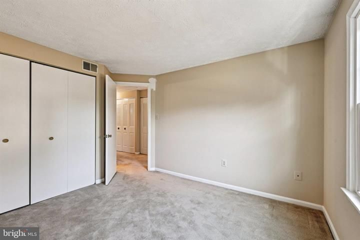 Building Photo - 5555 First Statesman Ln