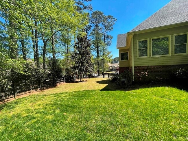 Building Photo - 510 Stonebrook Farms Dr