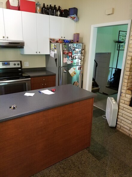 kitchen - 6116 France Ave S