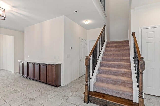 Building Photo - 405 Little Draw Ln