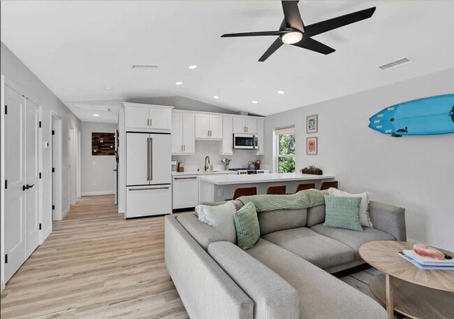 Building Photo - 1577 Starlight Dr