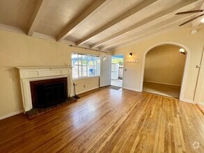 Building Photo - Archer Manor - Apply NOW!!