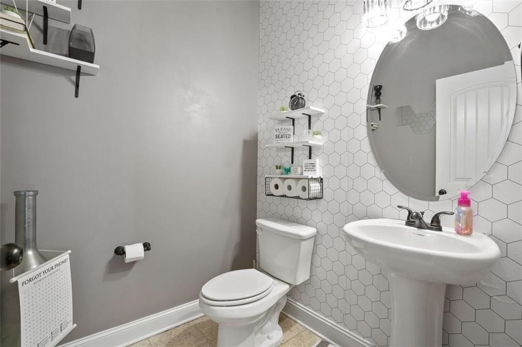 Building Photo - 3105 Duke Dr