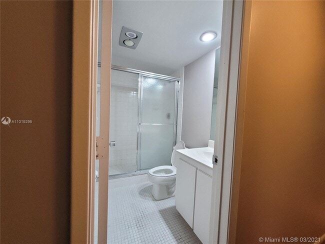 Building Photo - 4261 W Palm Aire Dr