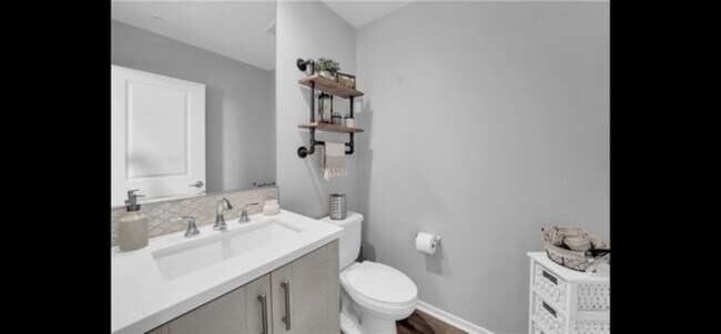 Building Photo - 1261 Via Lucero