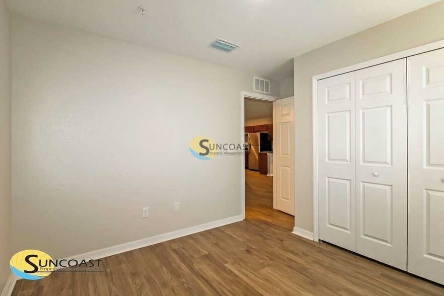 Building Photo - 9359 N Mendoza Way