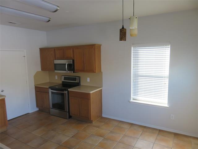 Building Photo - 2026 Tanur Cascade Dr