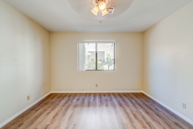 Building Photo - Status: Accepting Applications