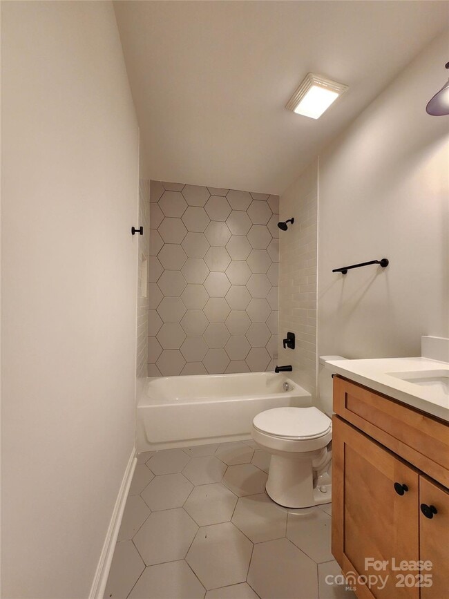 Building Photo - 8637 Crows Nest Ln