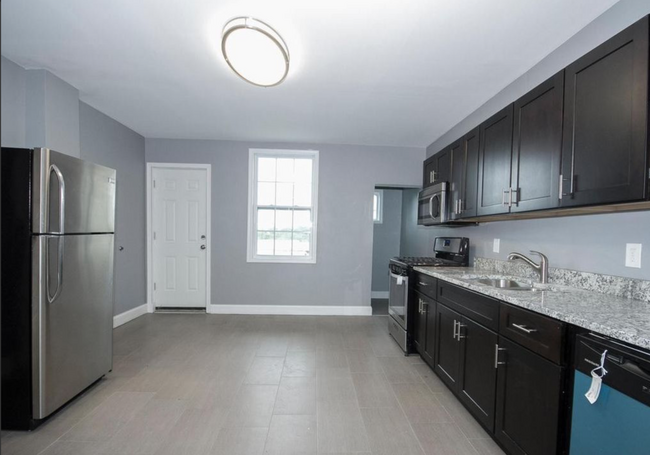 Building Photo - Beautiful Fully Renovated Baltimore City R...