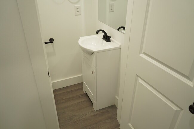 Building Photo - 781 Berry Rd