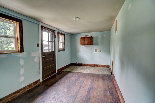 Building Photo - 3601 Kidd Ln