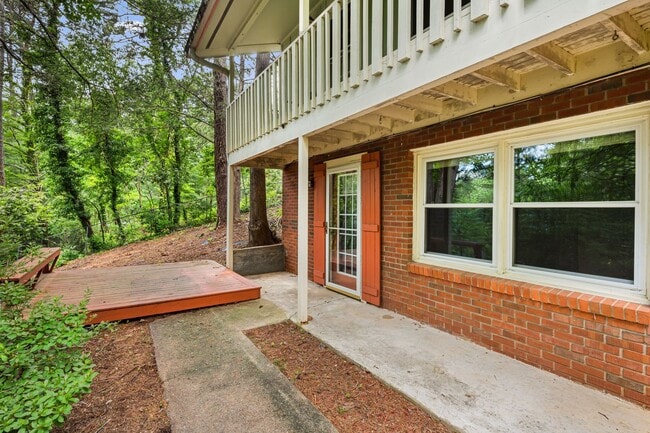 Building Photo - 3-Bedroom Home in North AVL with Studio an...