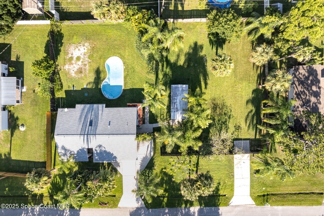 Building Photo - 261 Edgewater Ave SE