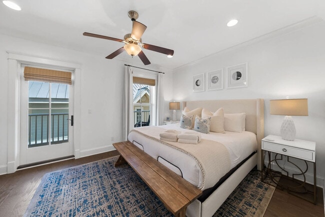 Building Photo - 49 Pleasant St