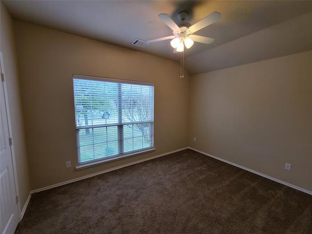 Building Photo - 512 Basswood Ln