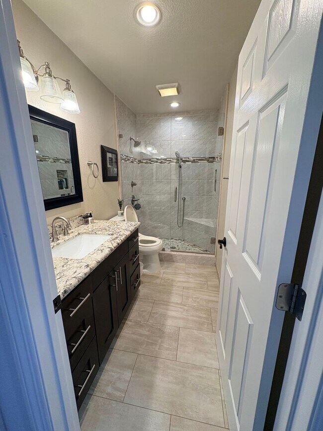 Building Photo - Beautiful single story home in Anaheim Hills. MUST SEE