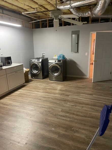 Building Photo - 550 Alston Ter