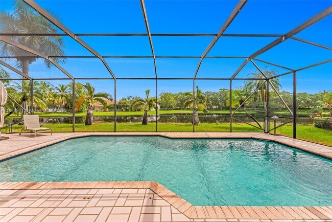 Building Photo - 420 Montclaire Dr