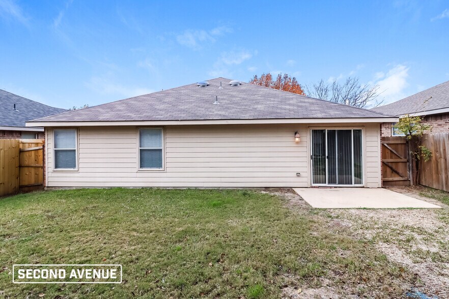 Building Photo - 8660 Boswell Meadows Dr