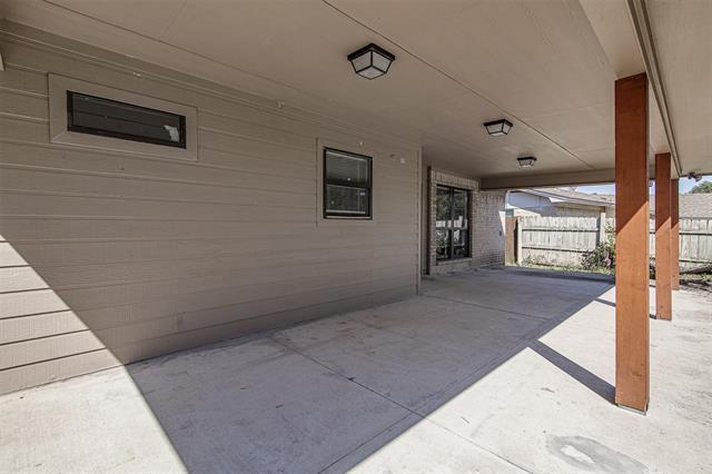 Building Photo - 3405 Spring Meadows Dr