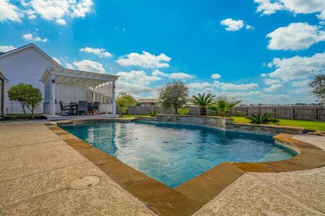 Building Photo - 2963 Settler's Way Dr