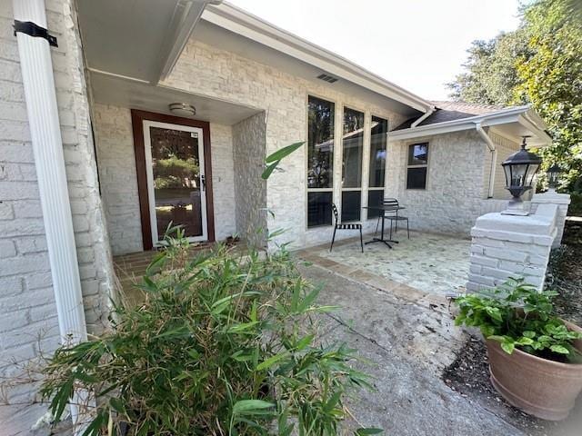 Building Photo - 2649 Mariposa Cir