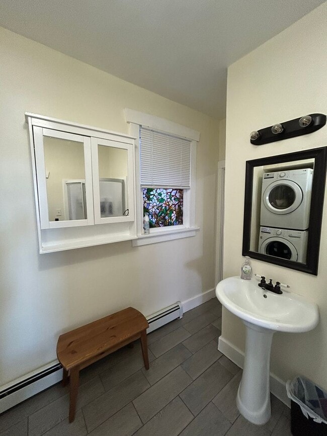 Building Photo - 410 N Washington St