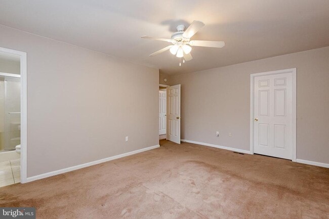 Building Photo - 517 Stockbridge Ct