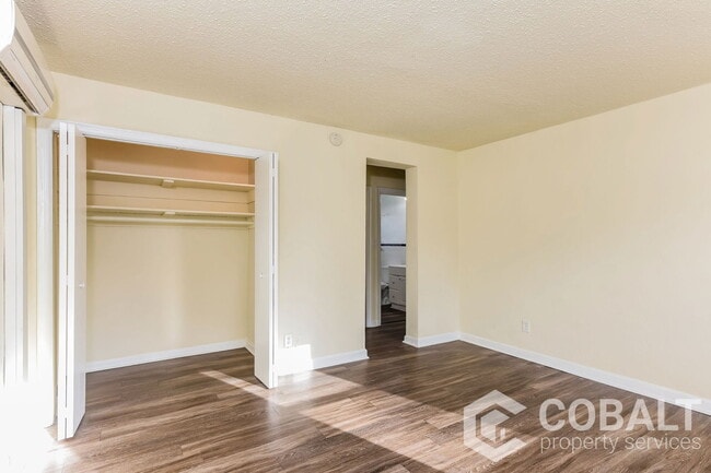 Building Photo - 1982 Rockledge Rd NE