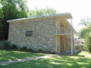 Building Photo - Vinton Avenue Apartments