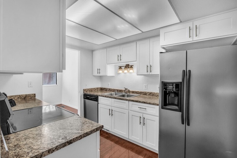 Building Photo - 955 Essex Ct Way