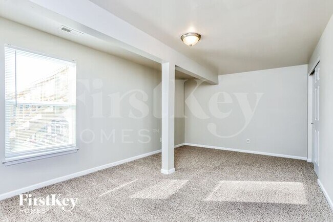 Building Photo - 25 Landon Way Ct