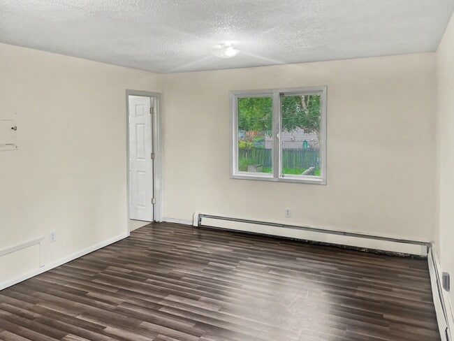 Building Photo - 9324 Kavik St