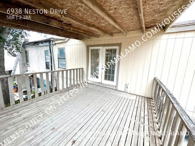 Building Photo - 6938 Neston