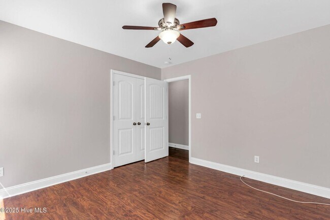 Building Photo - 3 Bed 2 Bath w/ a Bonus in Vineyard Plantation!