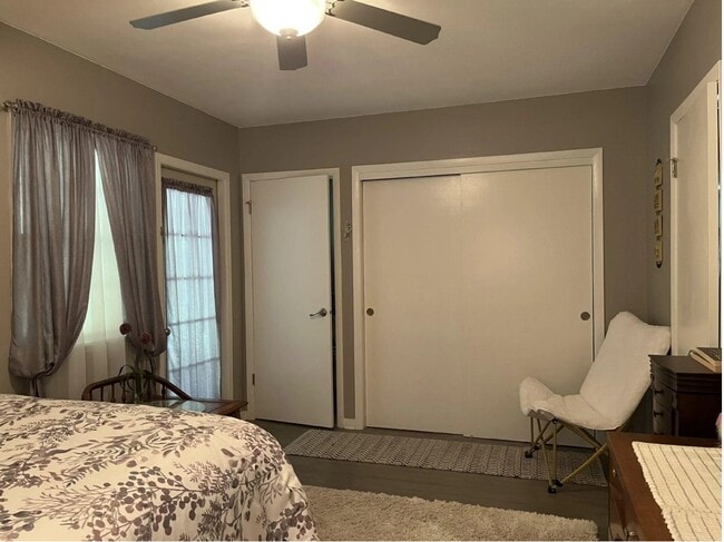 Building Photo - 1909 Robin Rd