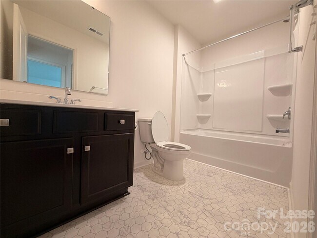 Building Photo - 242 Redondo Dr