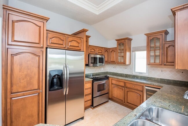 Building Photo - Beautiful Newport Beach Condo