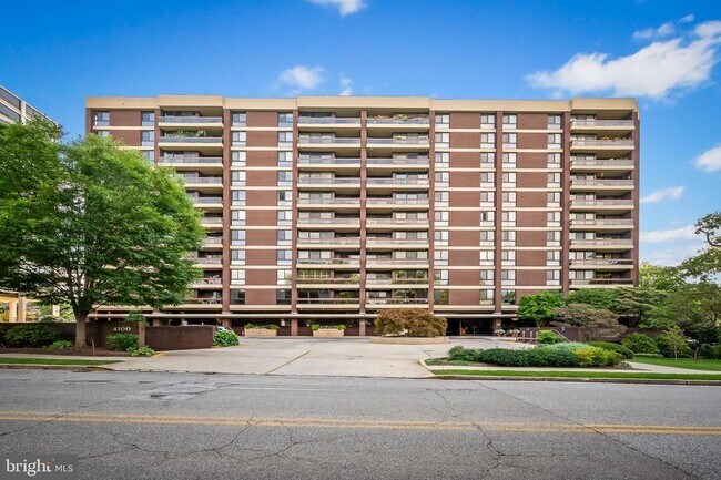 Building Photo - 4100 N Charles St